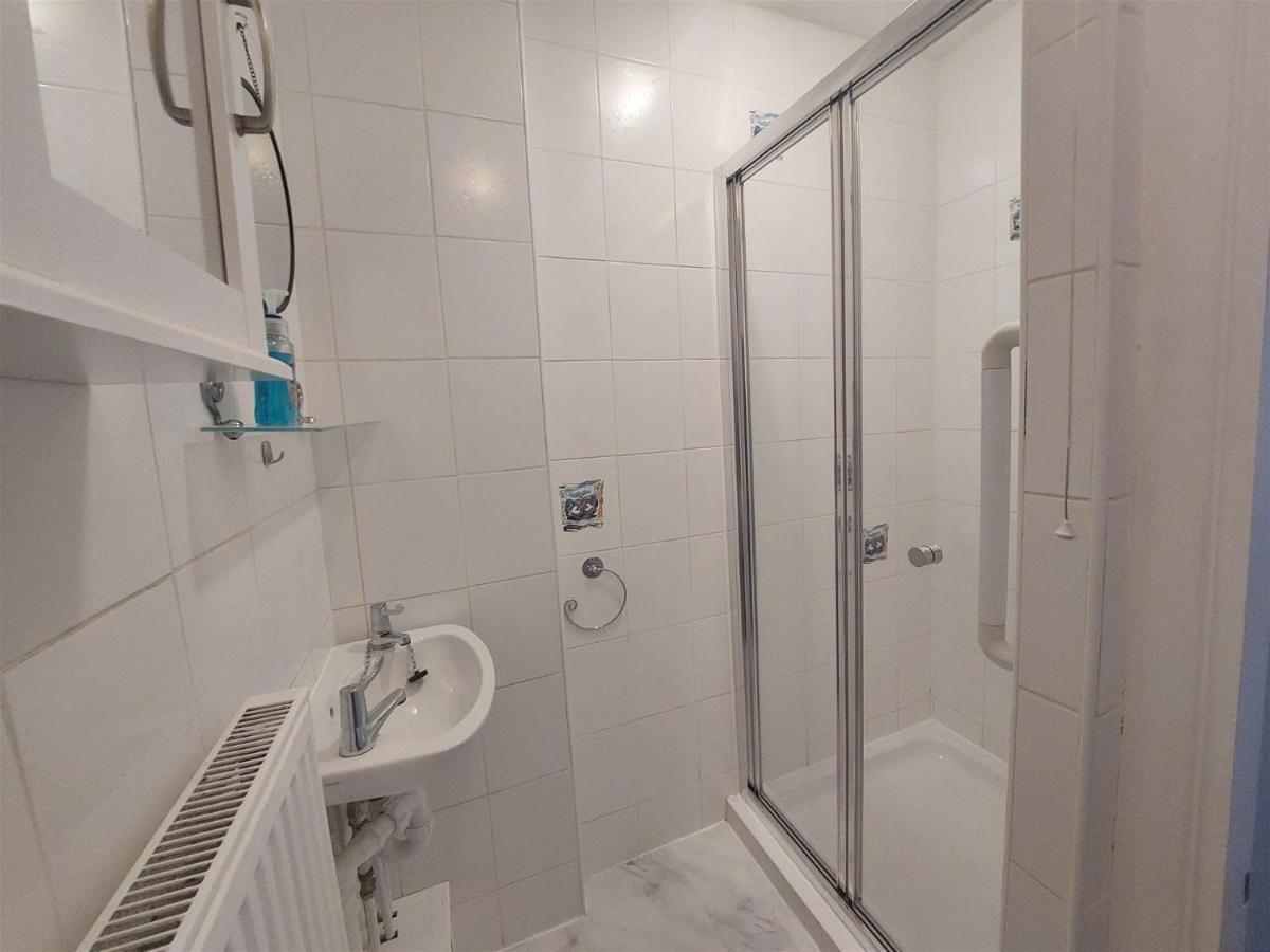 Rooms@No.9 Scarborough Luaran gambar